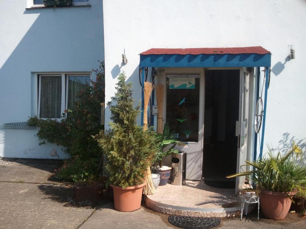 Gasthof Blaues Haus Hotel Bastorf Exterior photo
